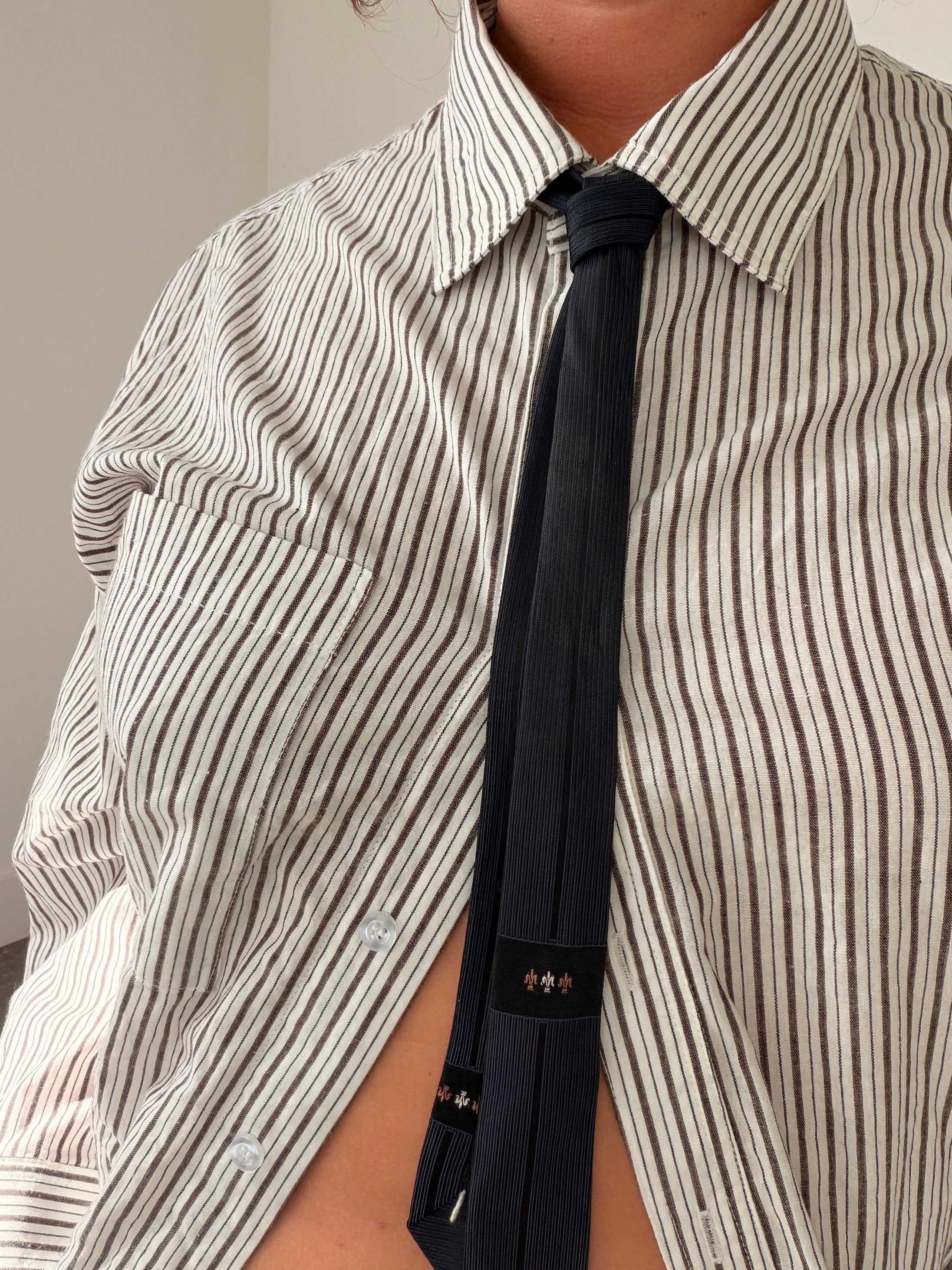 vintage navy tie