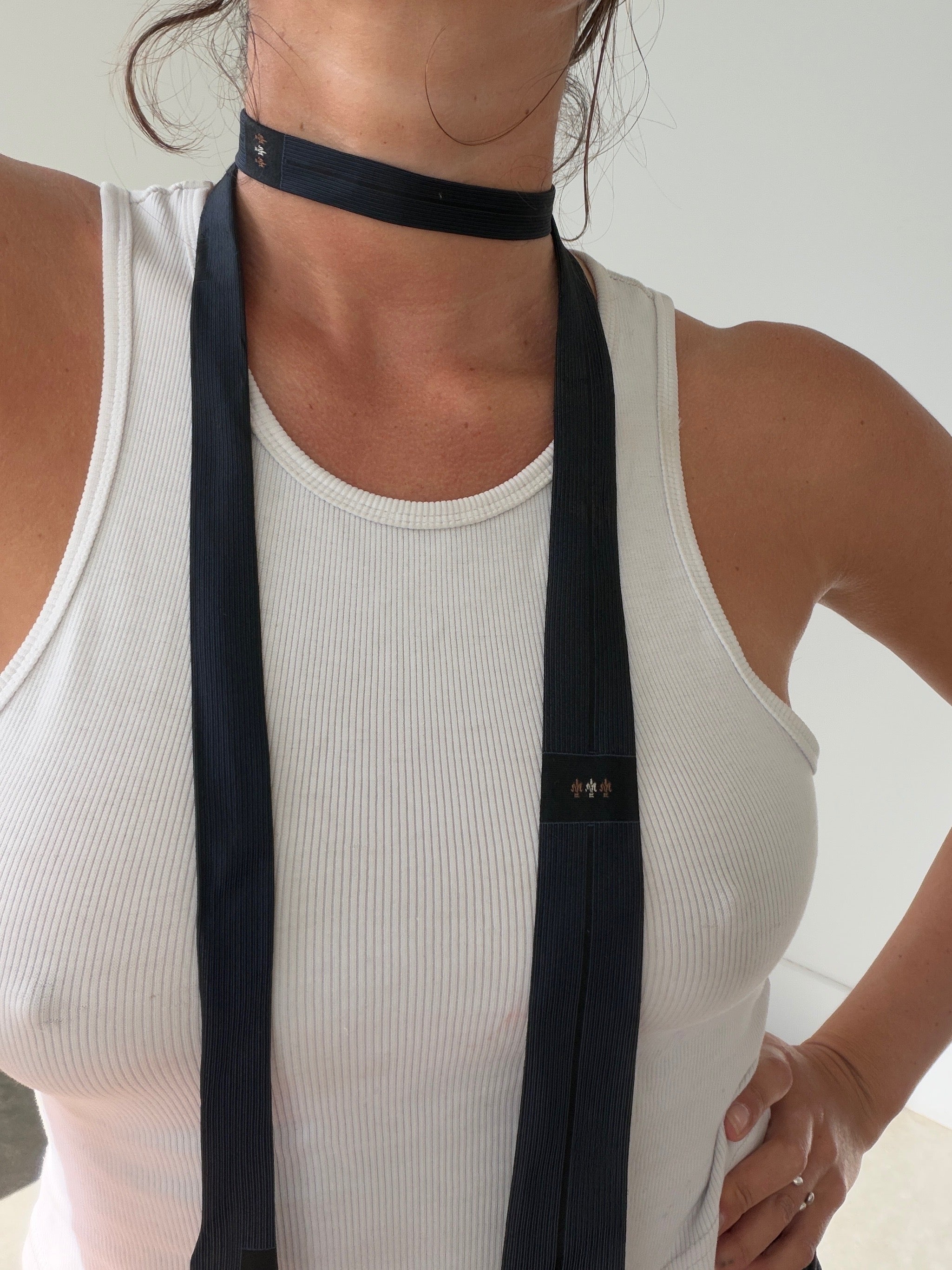 vintage navy tie