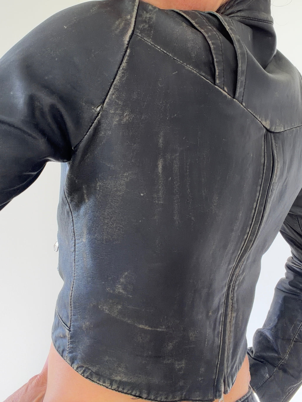 Y2K crop leather jacket