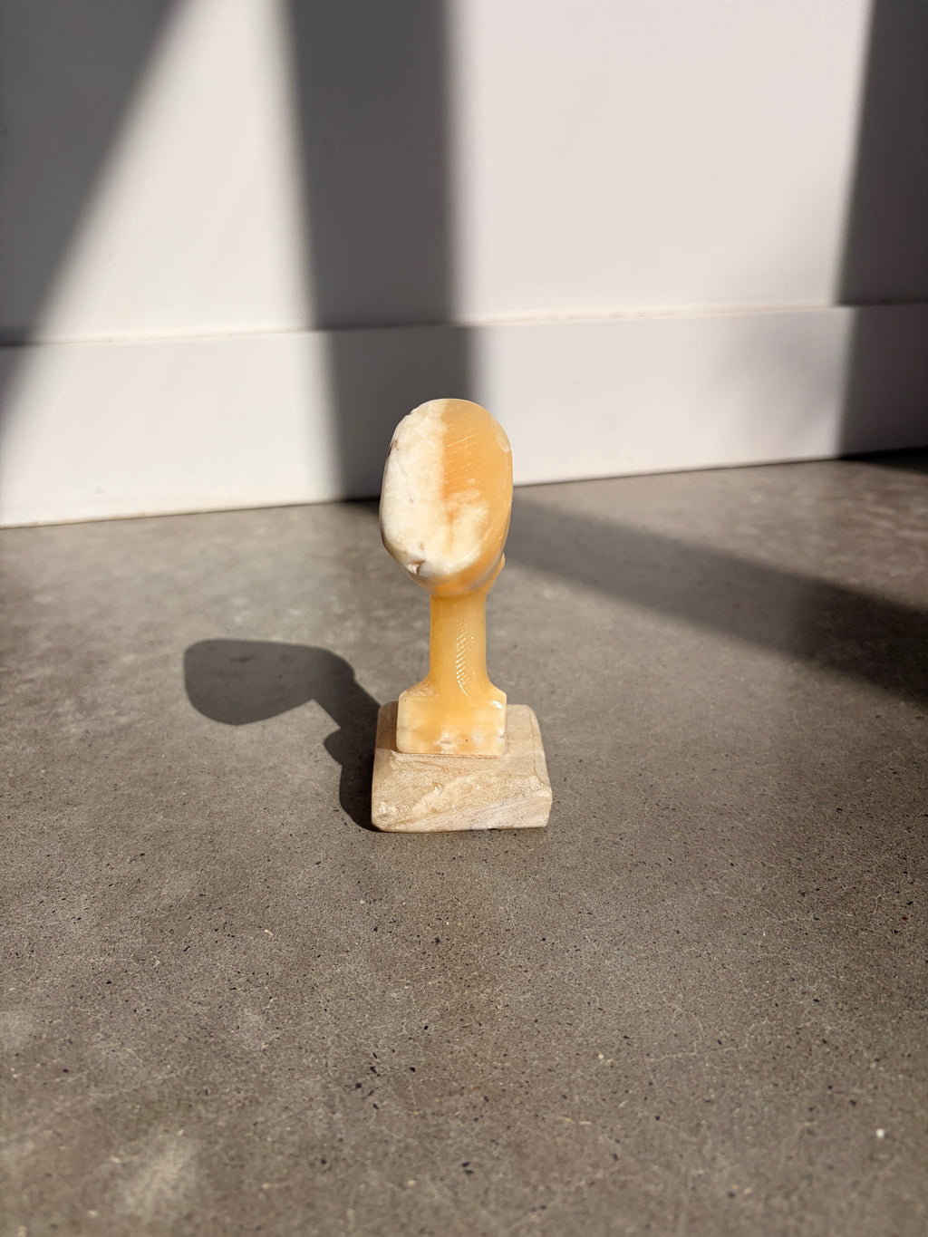 Vintage Onyx Nefertiti Bust - rear view